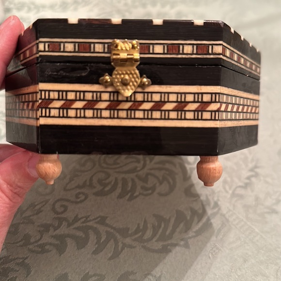Handmade Spanish Inlaid Jewelry/music Box - Picture 3 of 6